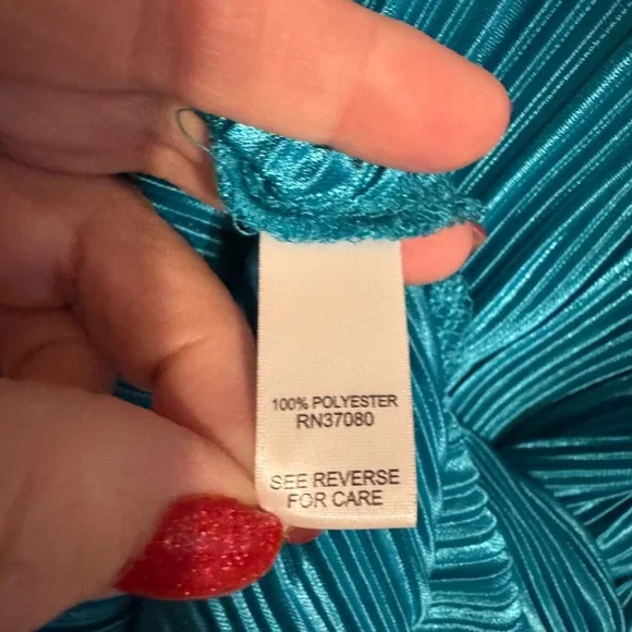 GORGEOUS TEAL/TURQUOISE BUTTON FRONT BLOUSE     PLUS: 26/28    #1 - Picture 8 of 9